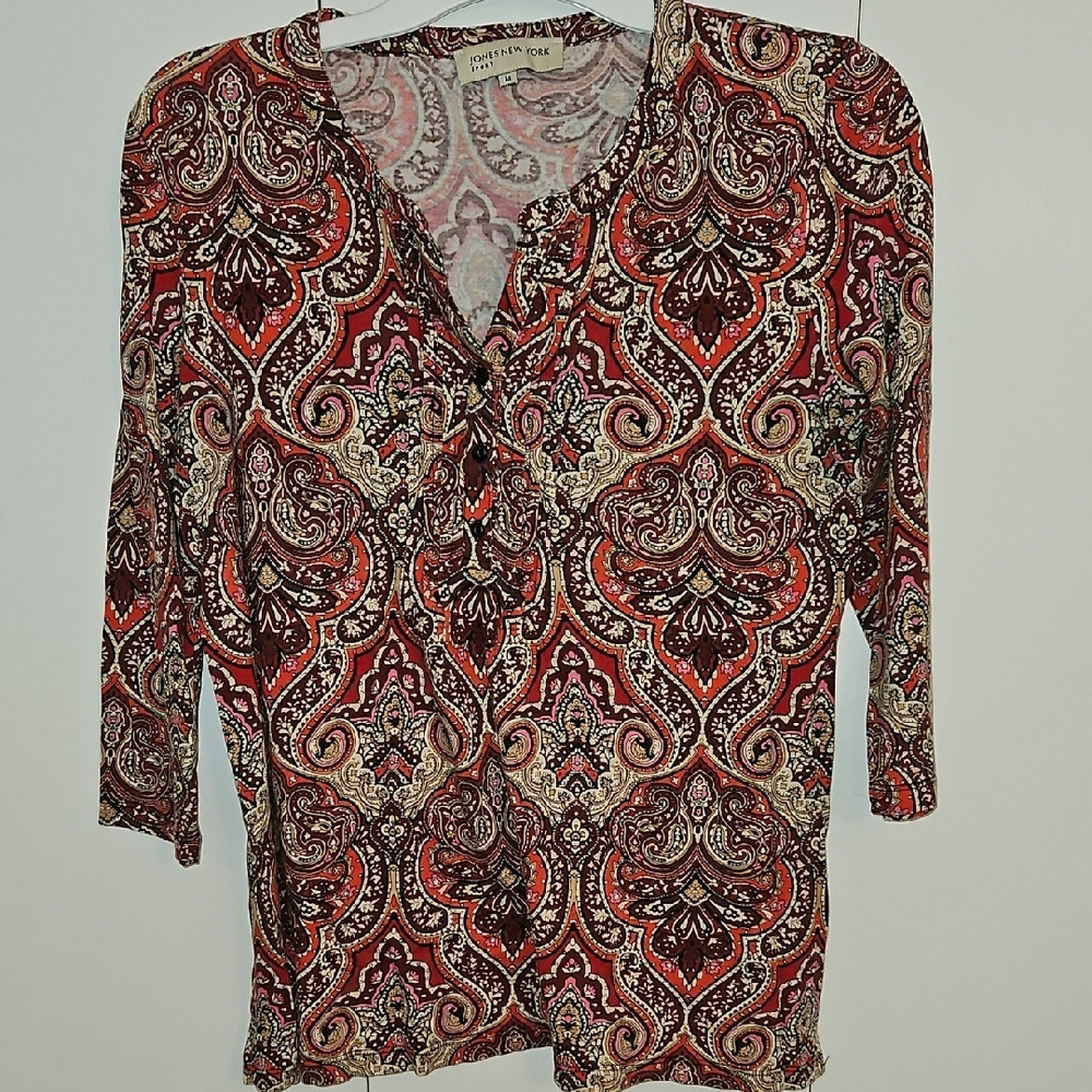 3/$20🎉 Jones New York Paisley Top